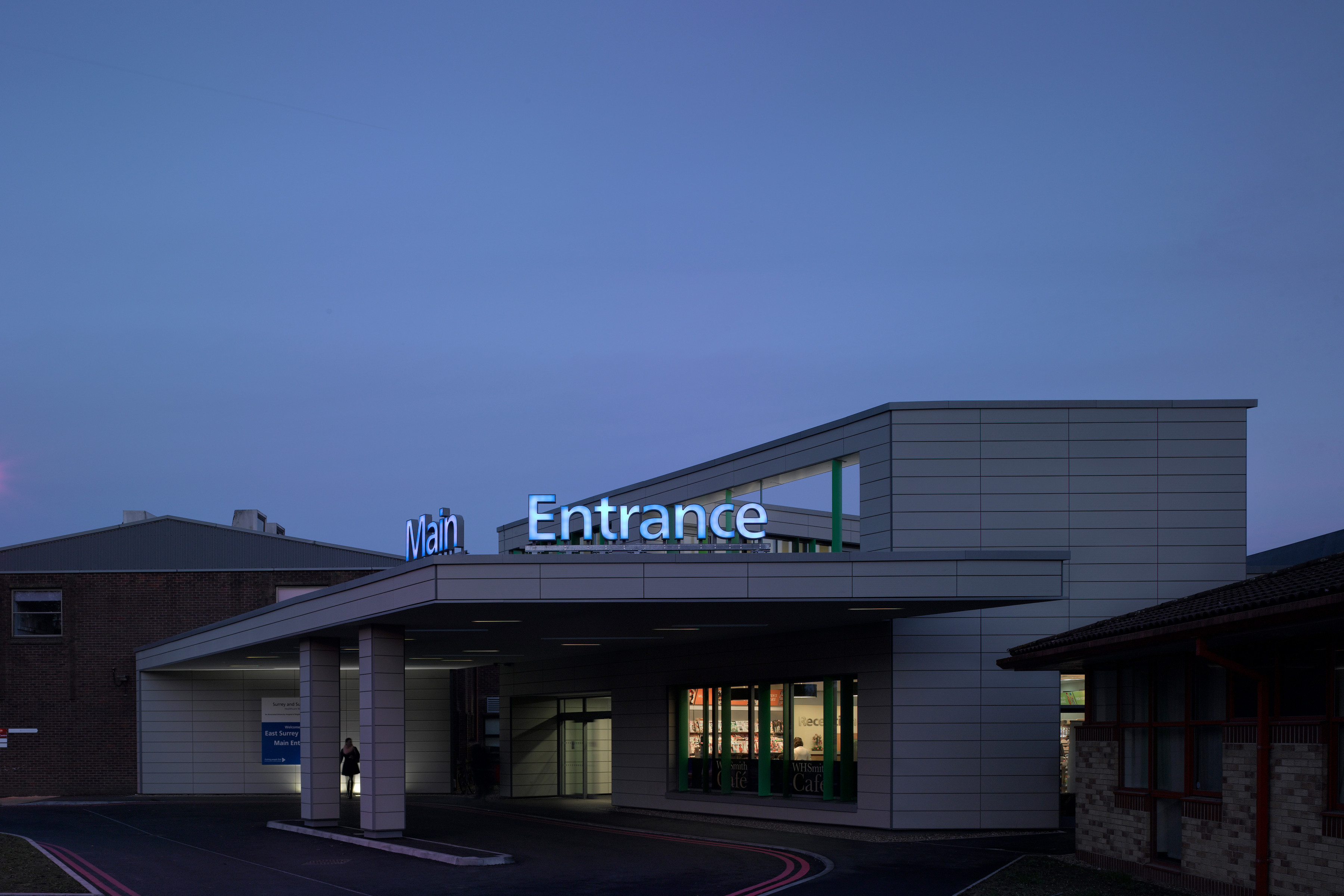 Main Entrance And Caf East Surrey Hospital Murphy Ballance main-entrance-and-caf-east-surrey-hospital-murphy-ballance